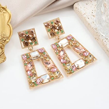 Σκουλαρίκια σε Ροζ απόχρωση και Γεωμετρικά Σχέδια