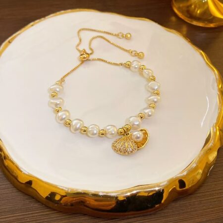 Βραχιόλι Χειροποίητο με σειρά Μαργαριταριών "Fresh Water" πολυτελές βραχιόλι με ζιρκόνια και κοχύλια