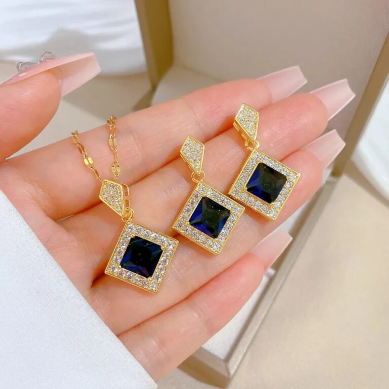 Σετ Κοσμημάτων κολιέ και σκουλαρίκια με Mπλέ navy ζιρκόνιο επιχρυσωμένο κομψό